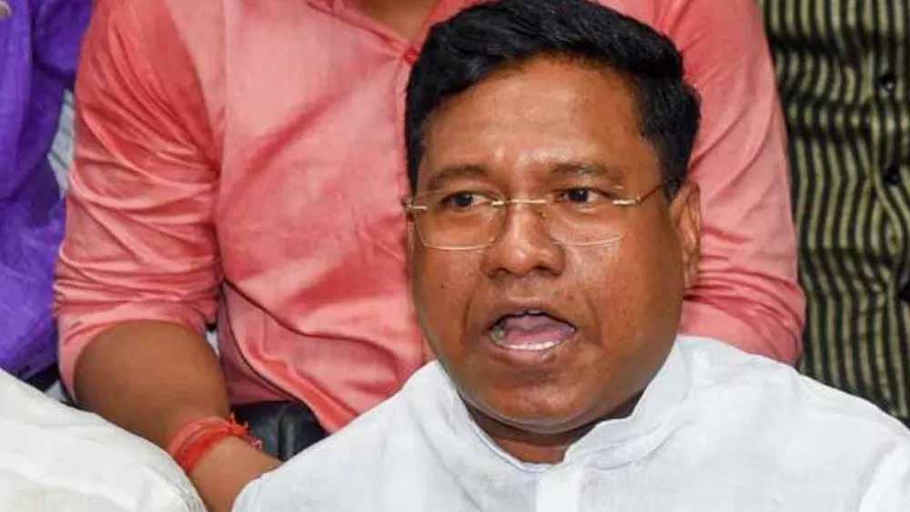 चुनावी नतीजों पर संतोष सुमन का तंज, ममता से लेकर कांग्रेस तक पर तीखी टिप्पणी